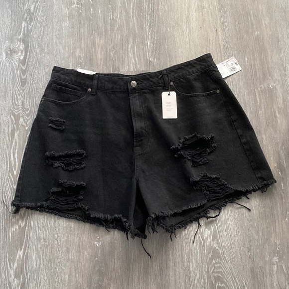 Forever 21 Plus High Rise Mom Shorts, New with Tags - Picture 1 of 9